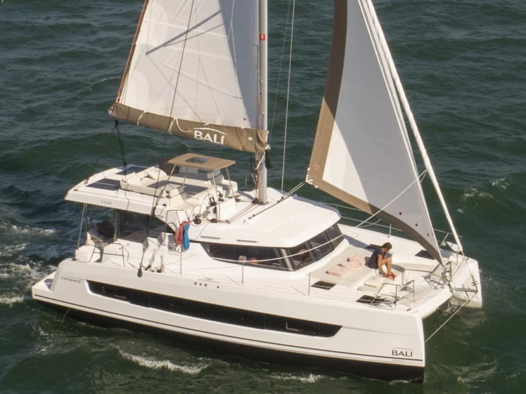 Verhuur Catamaran Bali met vaarbewijs