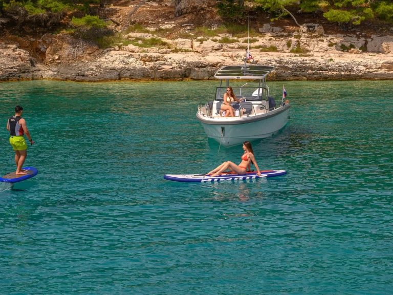 Huur een  Nimbus T9 in Trogir