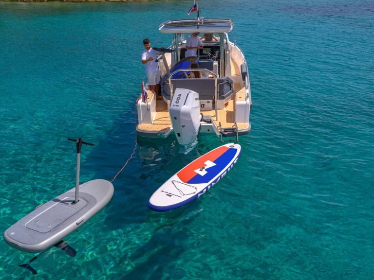 Bootverhuur  Nimbus T9 in Trogir via SamBoat