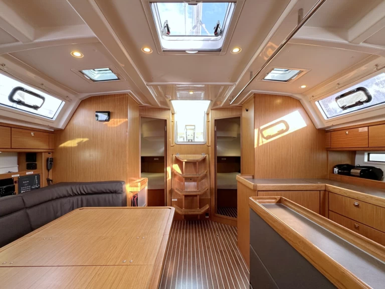 Huur een Bavaria Cruiser 46 in Rogoznica