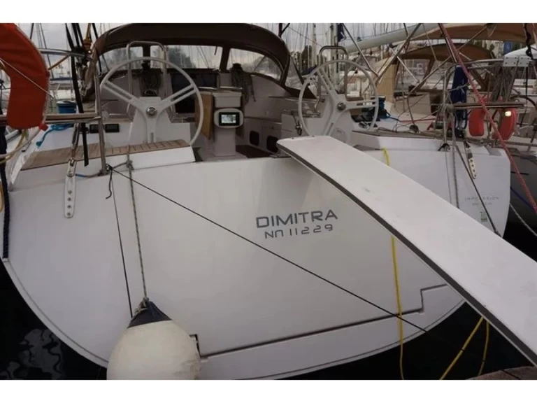 Zeilboot te huur in Gouviá voor de beste prijs