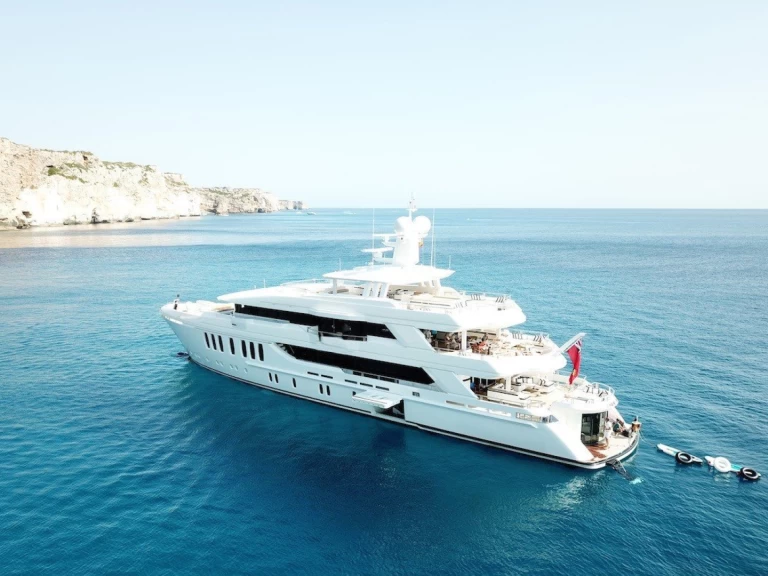 CMB YACHTS 154 te huur van particulier of professional in Dubai Marina