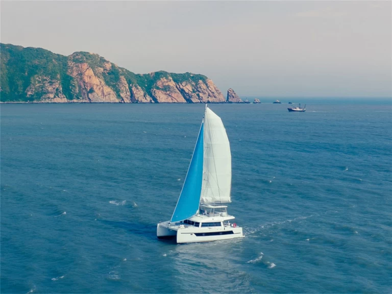 Verhuur Catamaran in Marsh Harbour - HeySea Seaview 50