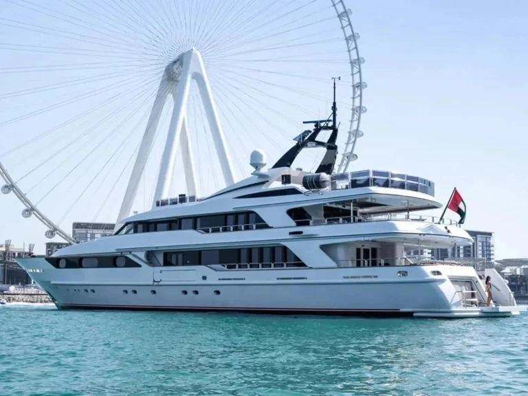 Bootverhuur Benetti 164 in Dubai Marina via SamBoat