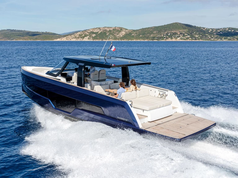 Huur een Fjord Fjord 41 XL in Kaštela