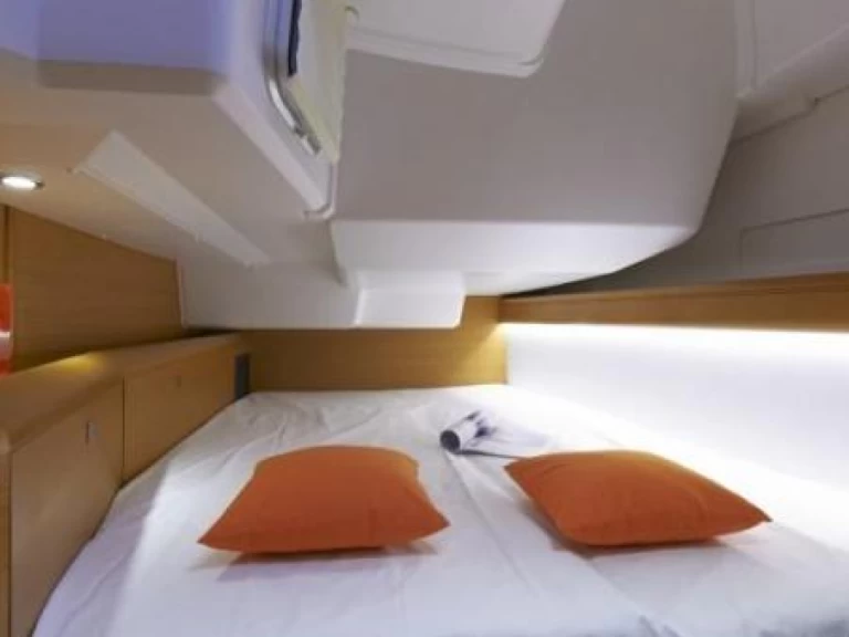 Huur Zeilboot met of zonder schipper Jeanneau in Seget Donji