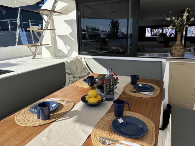 Bootverhuur Dufour Dufour Catamarans 48 Sail in Ibiza via SamBoat