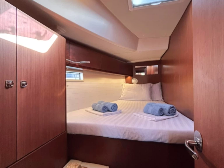 Jachthuur in Álimos - Bavaria Bavaria Cruiser 46 Style[G] via SamBoat