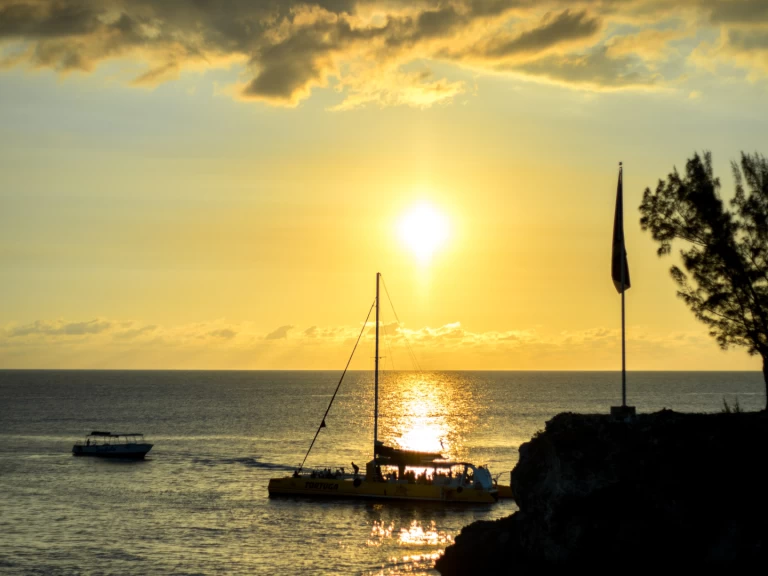 Custom Custom te huur van particulier of professional in Ocho Rios