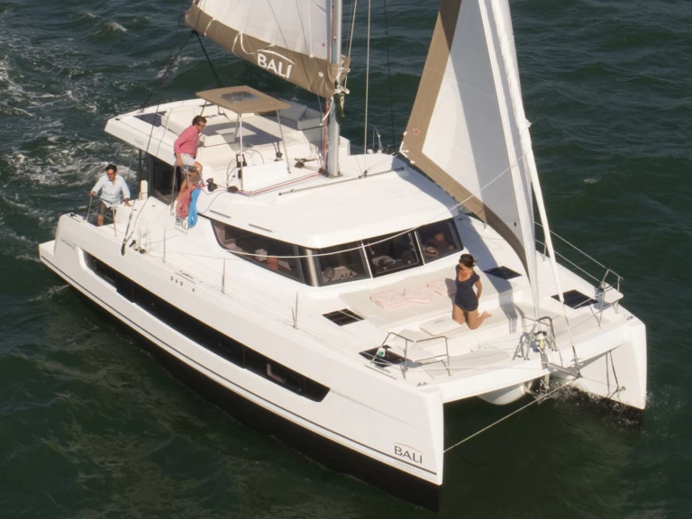 Huur Catamaran met of zonder schipper Bali in Port Cogolin