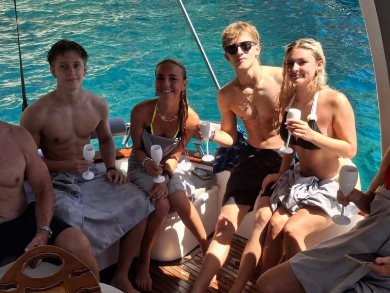 Bootverhuur Tirrenia Viveur 28 in Sorrento via SamBoat