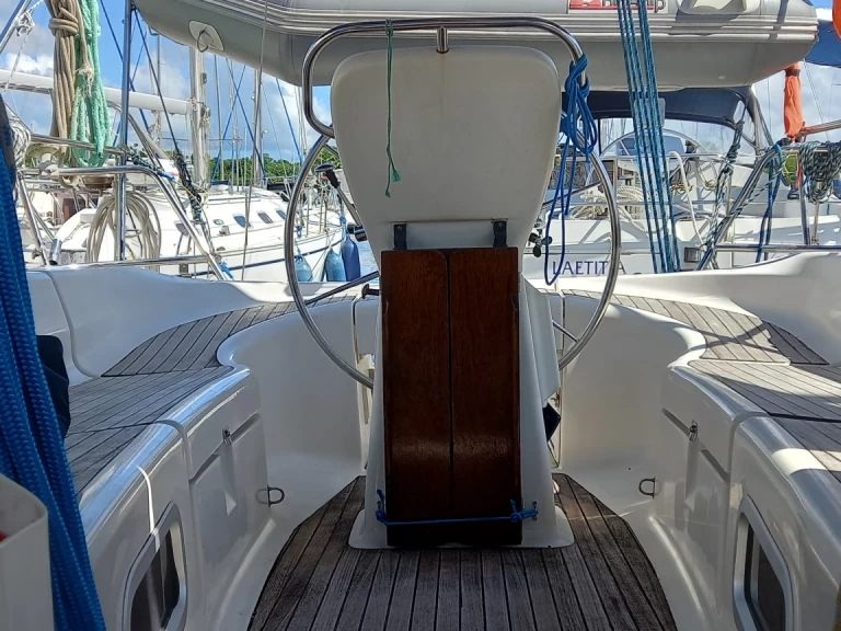 Verhuur Zeilboot Bavaria met vaarbewijs