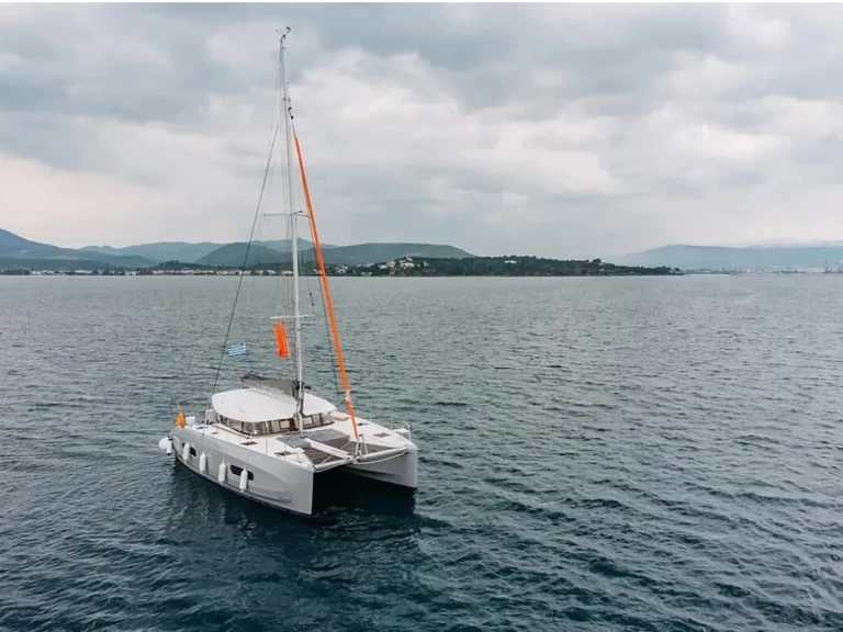 Huur een Excess Excess 11 in Nikiána