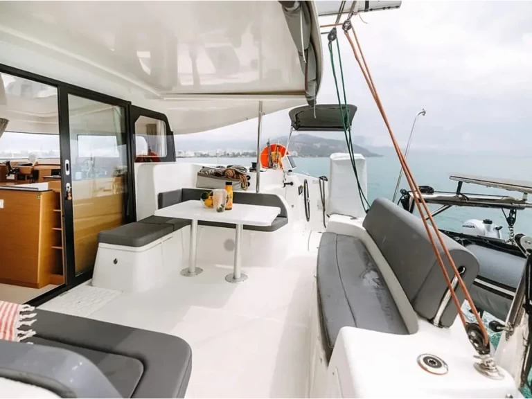 Verhuur Catamaran in Nikiána - Excess Excess 11