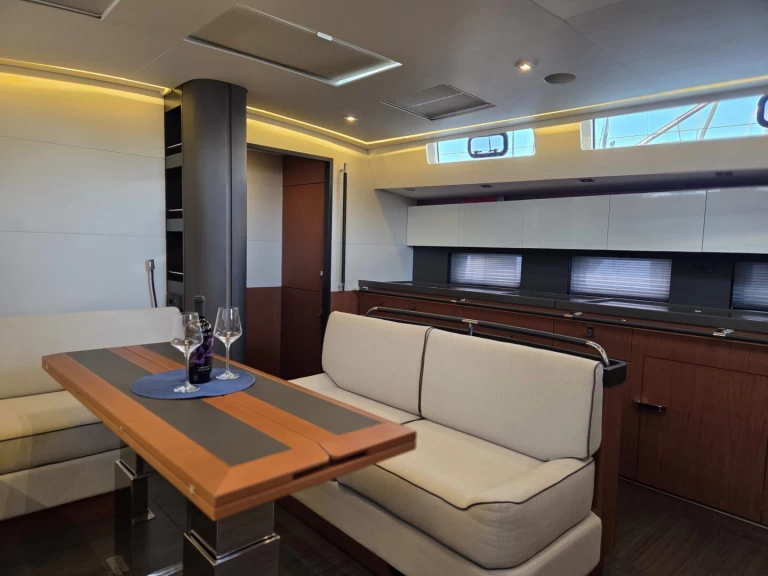 Verhuur Zeilboot in Kaštela - Bénéteau Oceanis Yacht 62