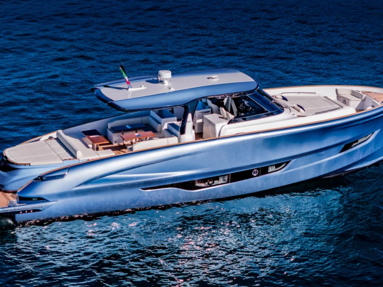 Verhuur Motorboot Solaris Power met vaarbewijs