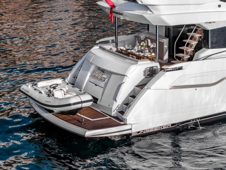 Bootverhuur Sunseeker Manhattan 66 in Spanje via SamBoat