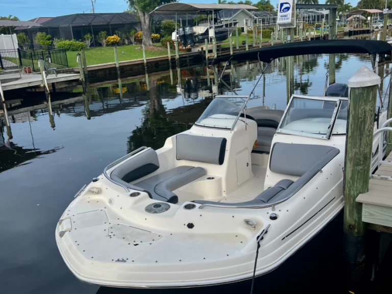HURRICANE SD 217  te huur van particulier of professional in Cape Coral