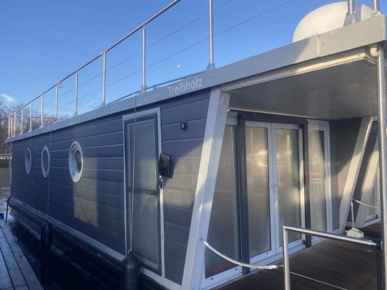 Bootverhuur Waren (Müritz) goedkoop Woma D13 - Standard