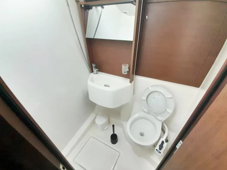 Zeilboot te huur in Athene voor de beste prijs