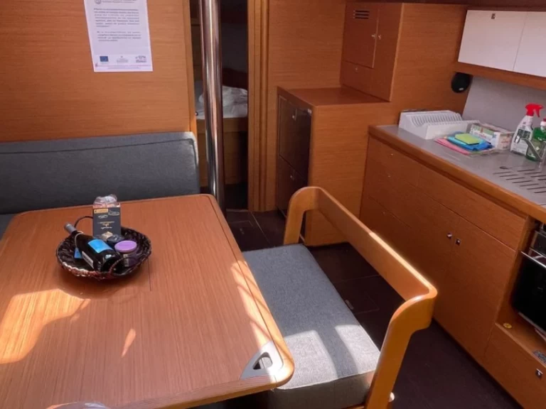 Jachthuur in Athene - Dufour Dufour 430 Grand Large via SamBoat