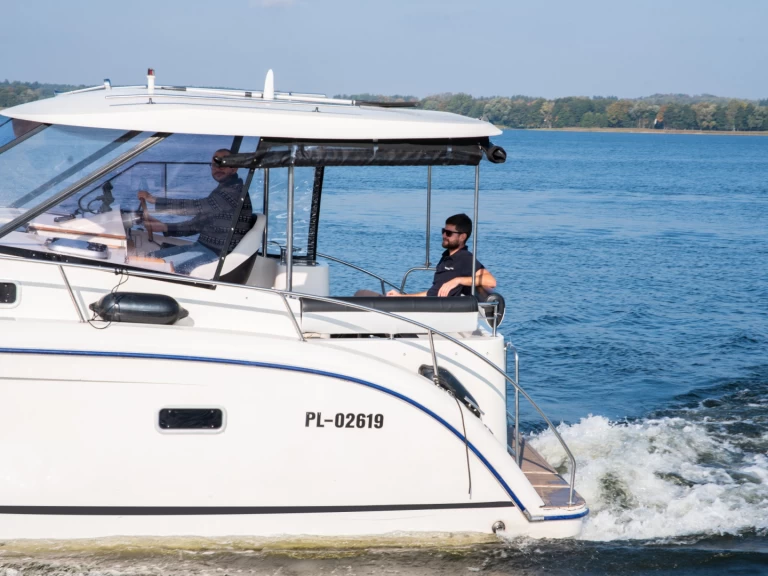 Huur Woonboot met of zonder schipper Futura in Ogonki