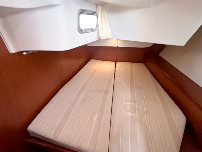 Huur Zeilboot met of zonder schipper Bénéteau in Ajaccio