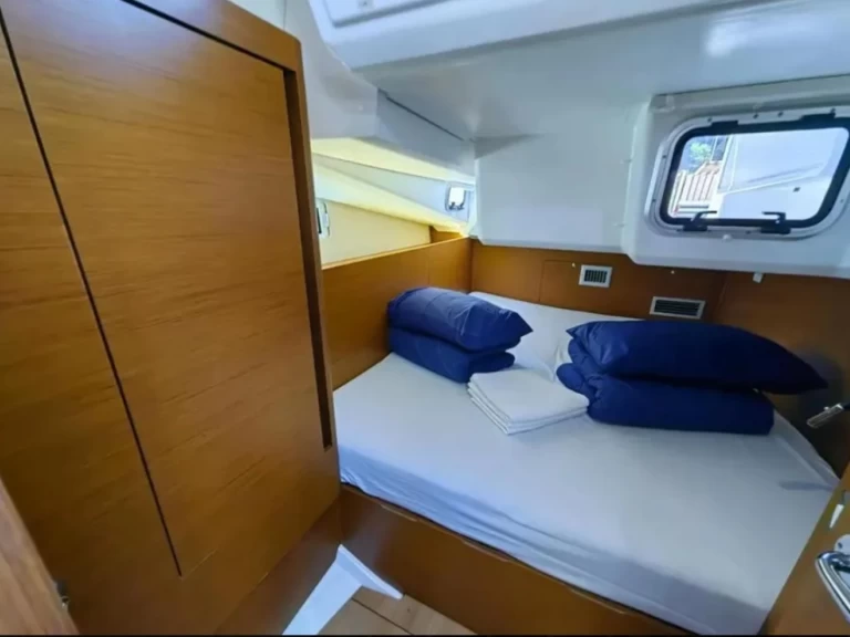 Verhuur Zeilboot Jeanneau met vaarbewijs