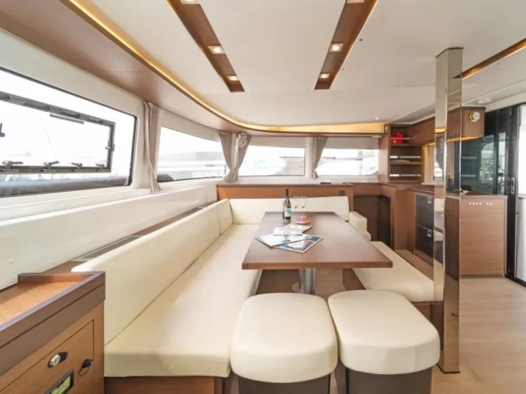 Verhuur Catamaran in Álimos - Lagoon Lagoon 46