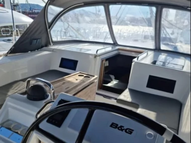 Zeilboot te huur in Volos voor de beste prijs