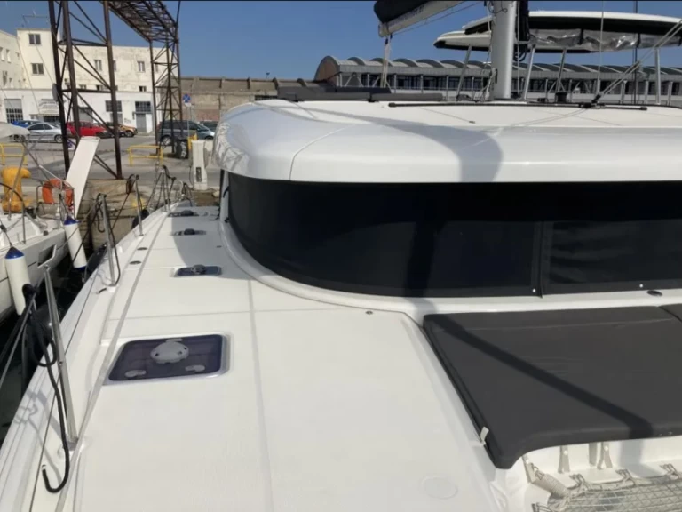 Huur Catamaran met of zonder schipper Lagoon in Volos