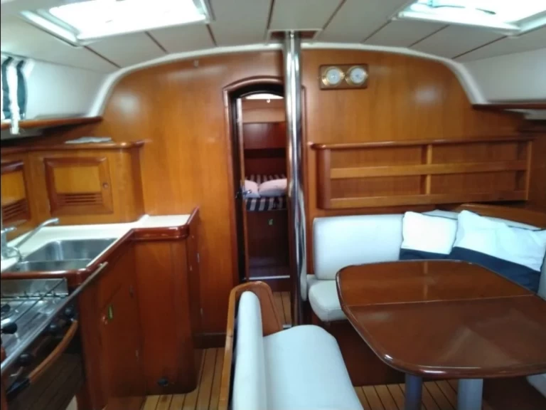 Jachthuur in Álimos - Bénéteau Oceanis 411 via SamBoat