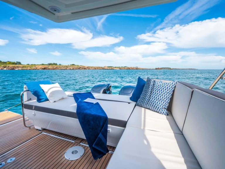 Huur Motorboot met of zonder schipper Bénéteau in Biograd na Moru