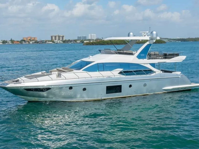 Huur Jacht met of zonder schipper Azimut in Bahama's