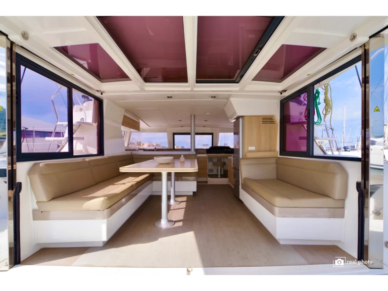 Catamaran te huur in Olbia voor de beste prijs