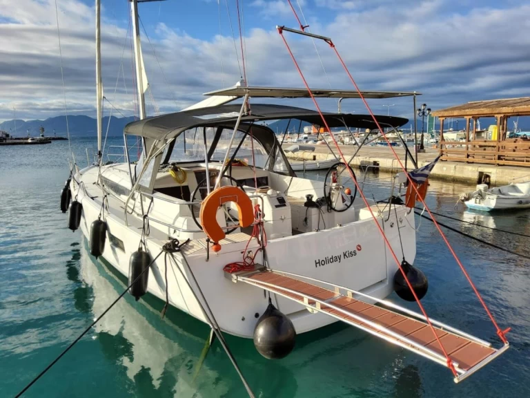Huur een Jeanneau Sun Odyssey 440 in Rhodes (City)