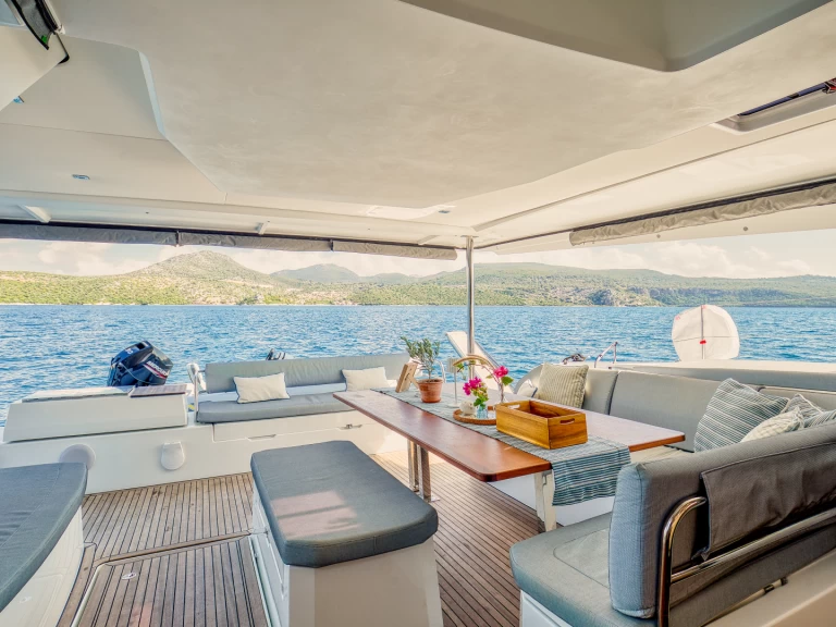 Huur Catamaran met of zonder schipper Fountaine Pajot in Lefkáda