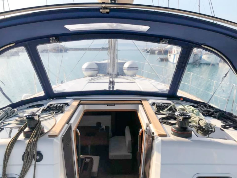 Huur een Jeanneau Sun Odyssey 519 in Pálairos