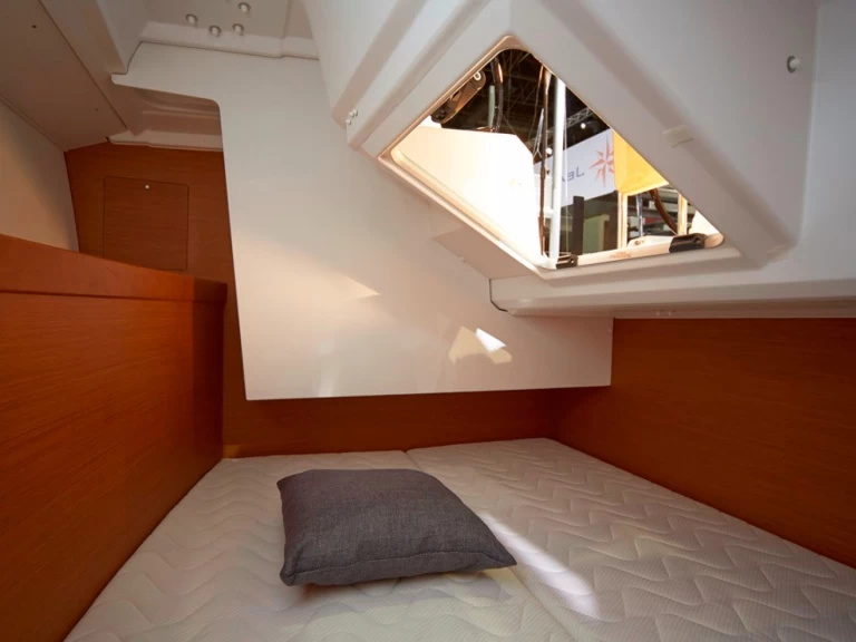 Verhuur Zeilboot Jeanneau met vaarbewijs