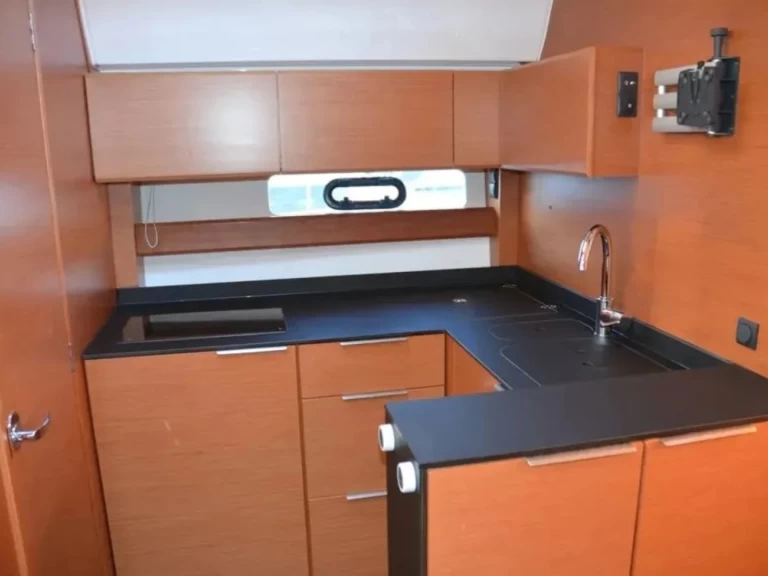 Bavaria Bavaria Sport 450 HT te huur van particulier of professional in Seget Donji