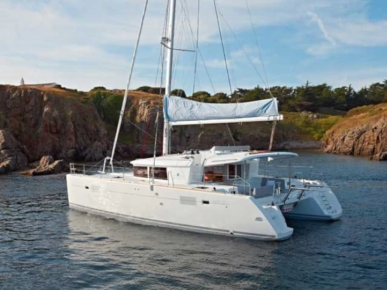 Verhuur Catamaran in Lávrio - Lagoon Lagoon 450 F