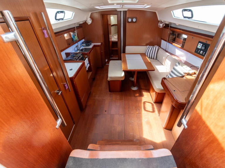 Jachthuur in Kavála - Bénéteau Oceanis 43 via SamBoat