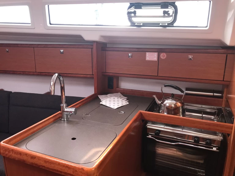 Verhuur Zeilboot Bavaria met vaarbewijs