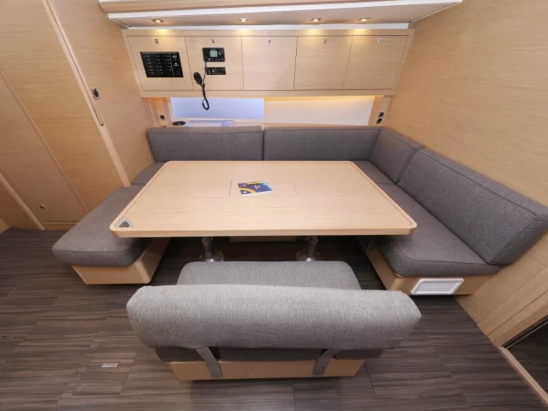 Jachthuur in Seget Donji - Dufour Dufour 470 via SamBoat