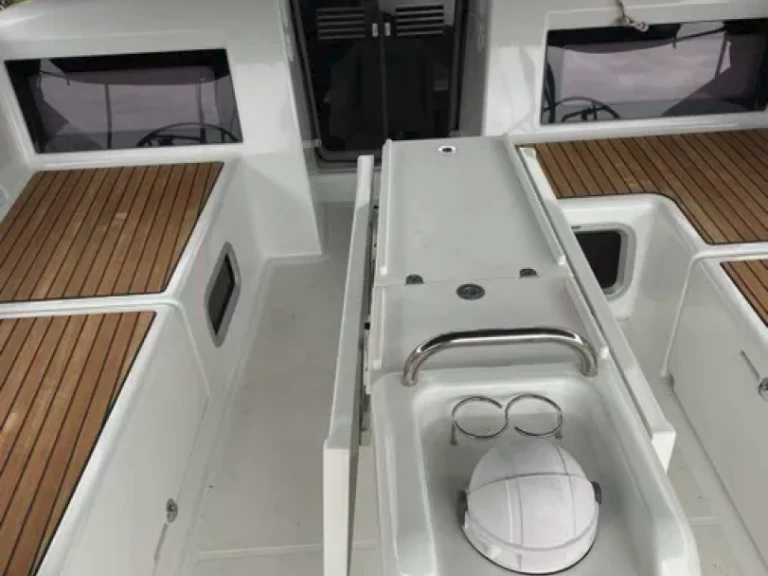 Bootverhuur Jeanneau Sun Odyssey 440 in Gouviá via SamBoat