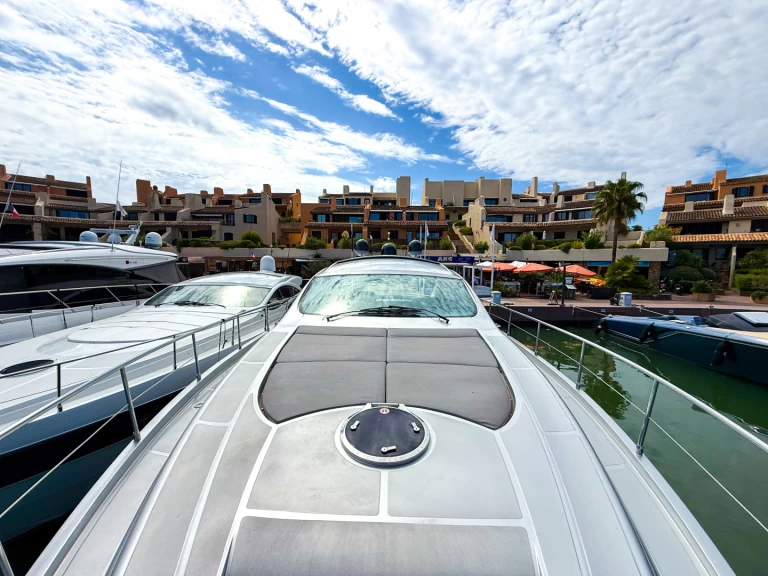 Motorboot te huur in Port de Saint Tropez voor de beste prijs