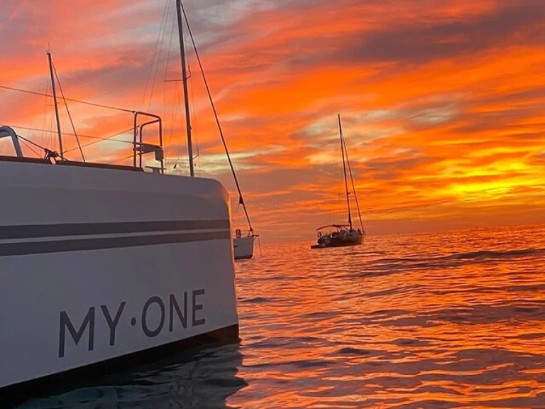 Catamaran te huur in Cagliari voor de beste prijs