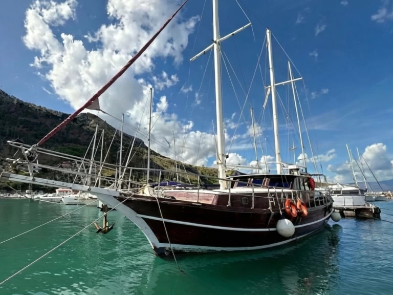Bootverhuur Castellammare del Golfo goedkoop Osman Aga