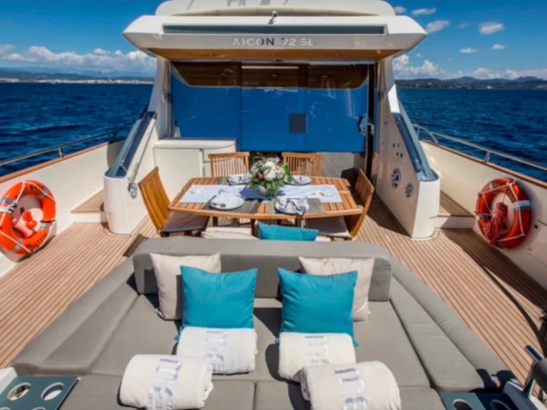 Jachthuur in Saint-Tropez - Aicon 72 SL via SamBoat