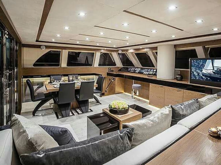 Verhuur Catamaran Sunreef met vaarbewijs